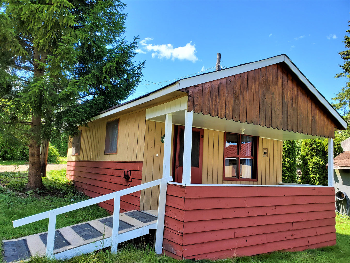 Cabin Shared 2 Bedroom - Deposit Package 1