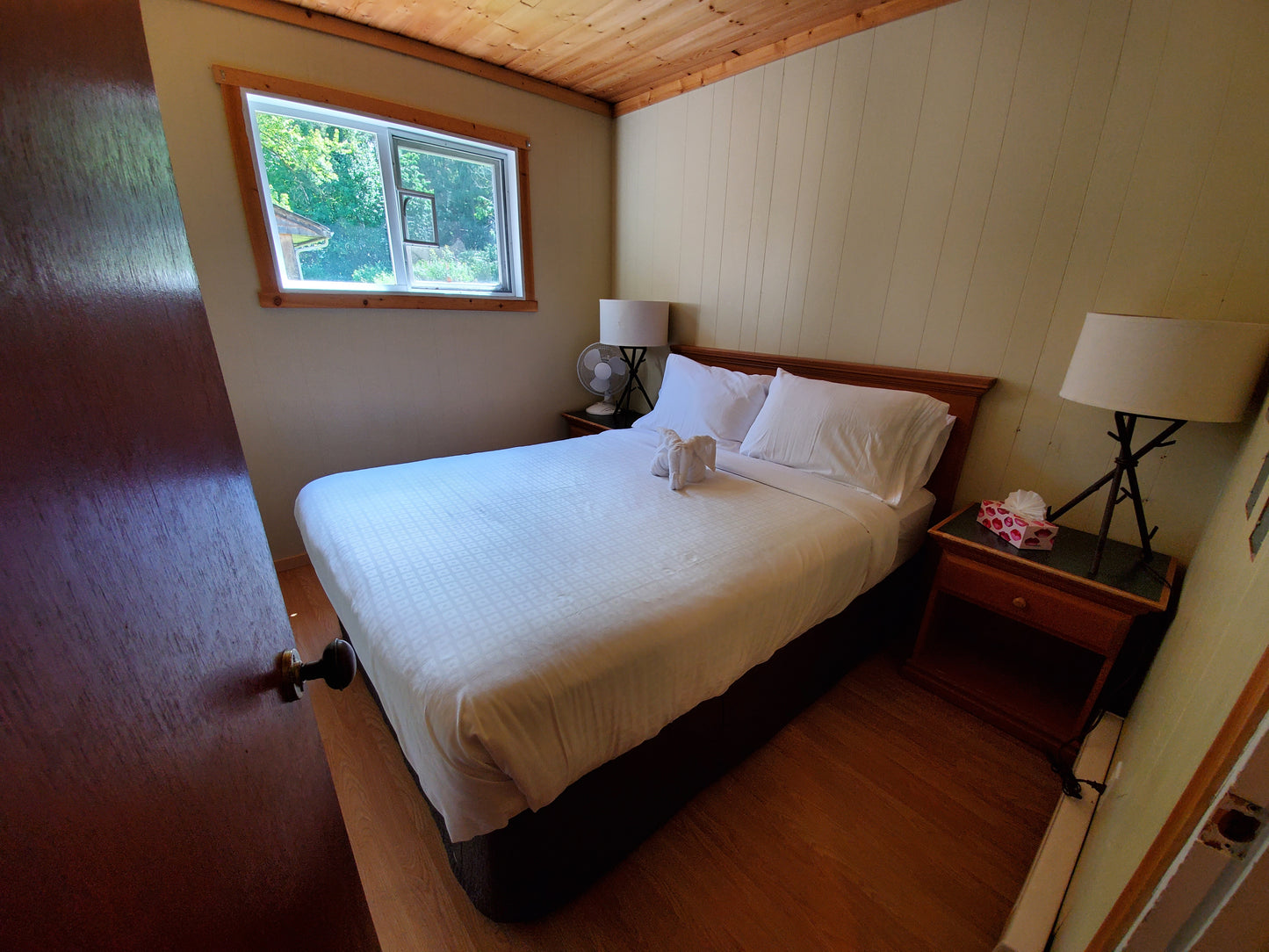 Cabin Shared 2 Bedroom - Deposit Package 1