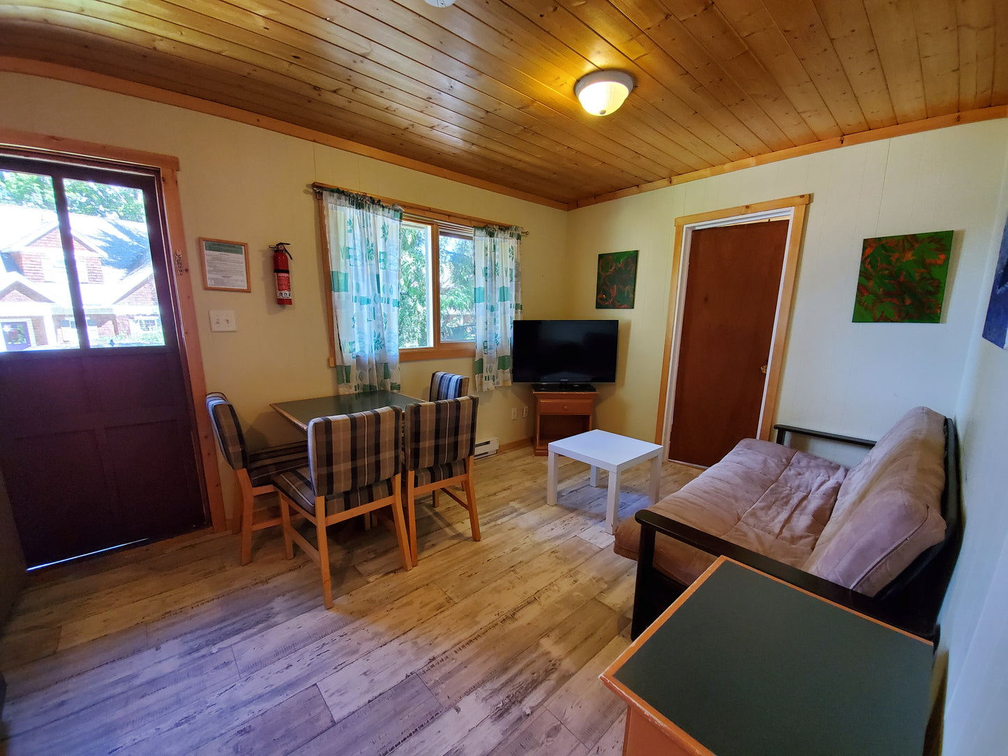 Cabin Shared 2 Bedroom - Deposit Package 1